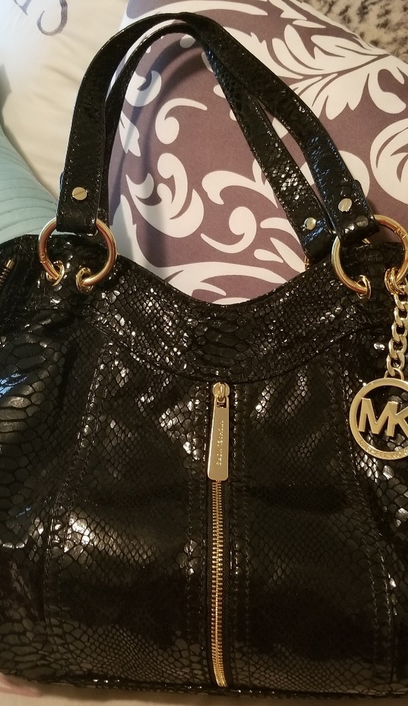 Michael Kors purse